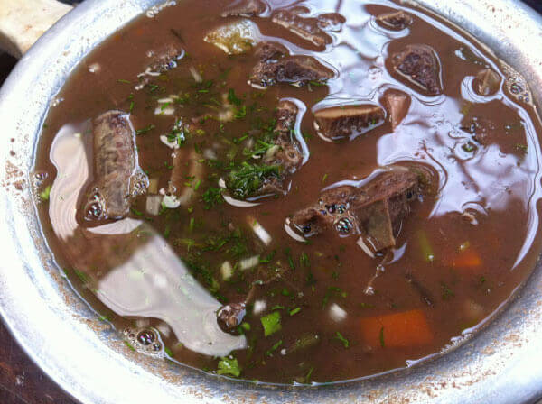 Caldo de raíz