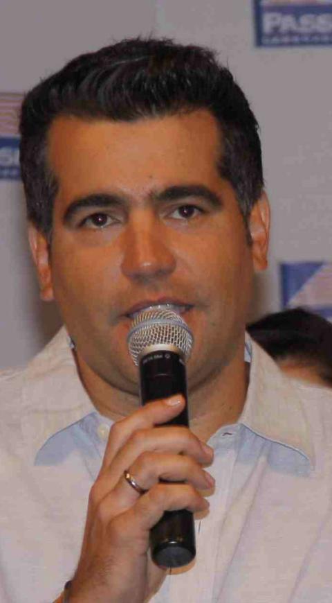 Carlos Calero.