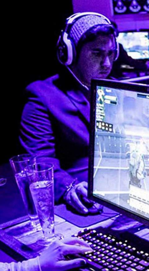 Gamers jugando una partida