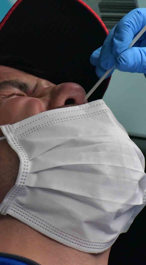Prueba de coronavirus sin bajarse del carro