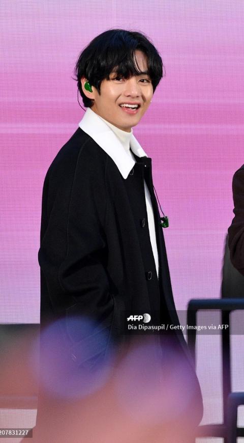 V - BTS