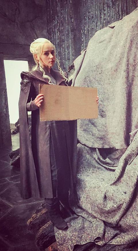 Emilia Clarke es parte del elenco de Juego de Tronos