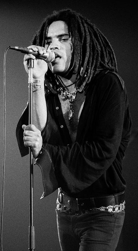 Lenny Kravitz cantando