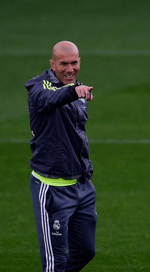 Zinedine Zidane vuelve al banquillo del Real Madrid