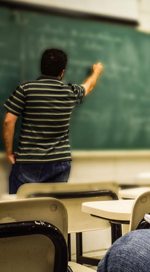 Profesor en clase