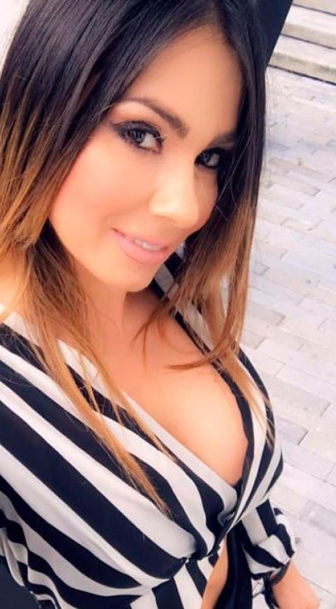 Esperanza Gómez es una famosa actriz porno Esperanza Gómez es una famosa actriz porno