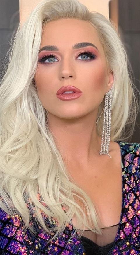 Katy Perry y su controversial método antiedad