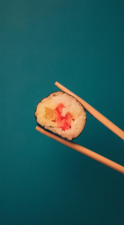 Sushi con huesitos en El Cartel