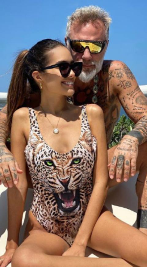 Gianluca Vacchi y Sharon Fonseca