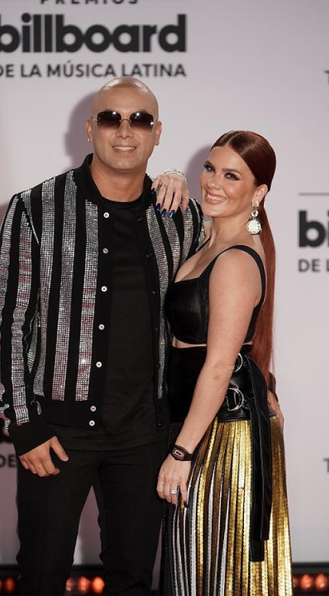 Wisin y Yomaira Ortiz
