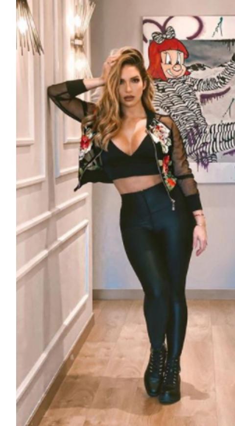 Kimberly Reyes mostró su cola sin filtros