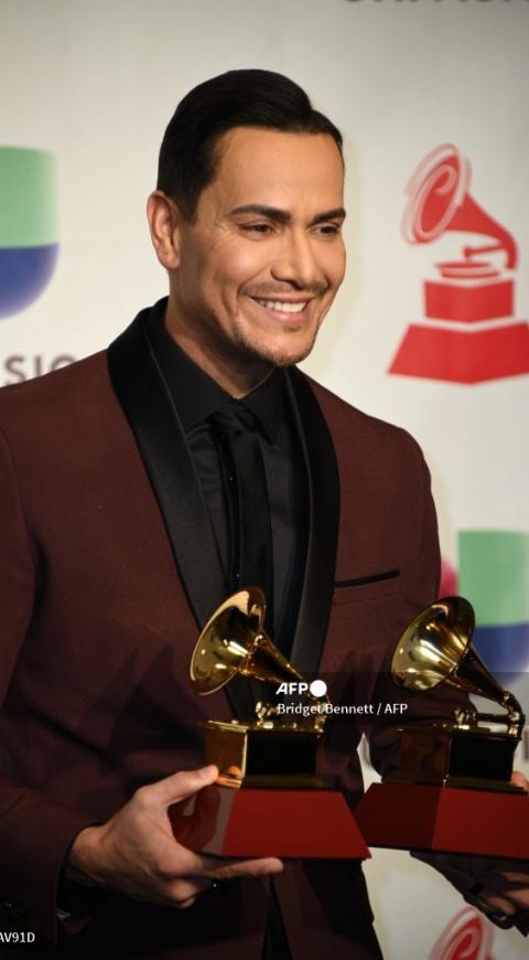 Víctor Manuelle en los Latin Grammy
