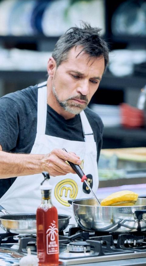Ramiro Meneses en MasterChef Ramiro Meneses gana reto de Masterchef