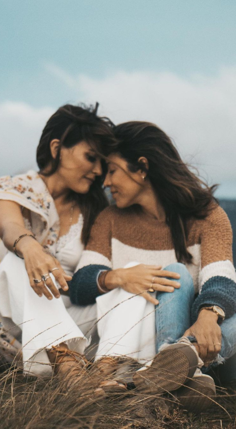 Kany García y su esposa Kany García y su esposa