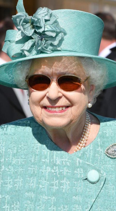 reina isabel ii Reina Isabel II