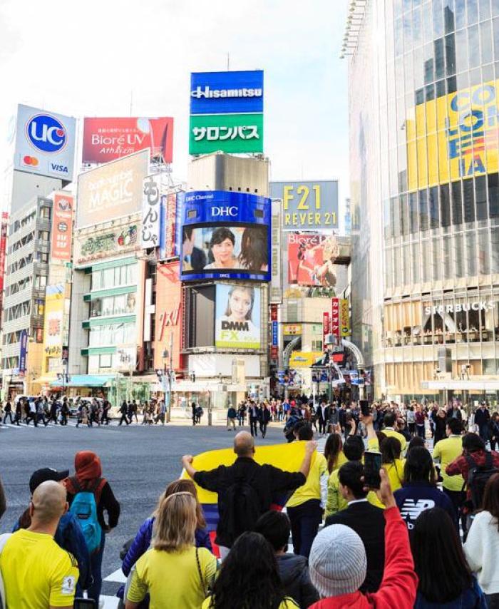 La camiseta de la Selección Colombia presentada en el Times Square de Japón