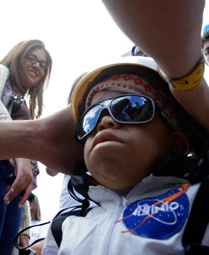 Edward Niño, el colombiano que vuelve a ser el hombre más bajo del mundo