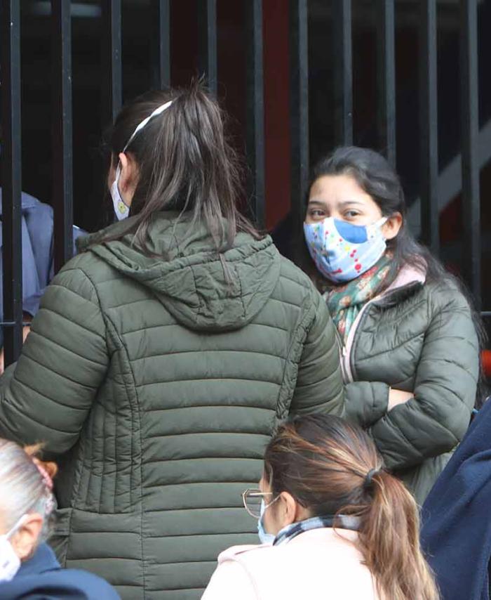 Día sin IVA: largas filas en establecimientos