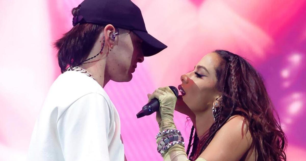 Peso Pluma y Anitta dejan boquiabiertos a todos con su perreo en Coachella