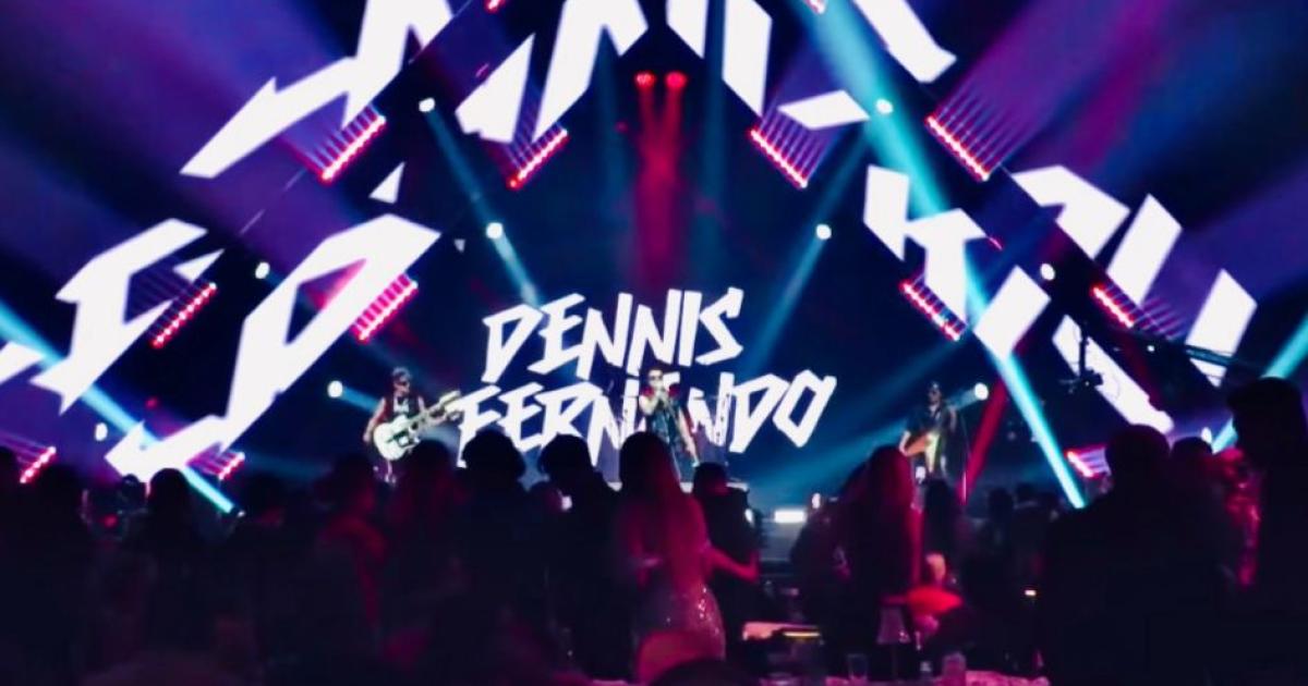 ¡Dennis Fernando Deja Sin Aliento al Público de los Premios Ícono!