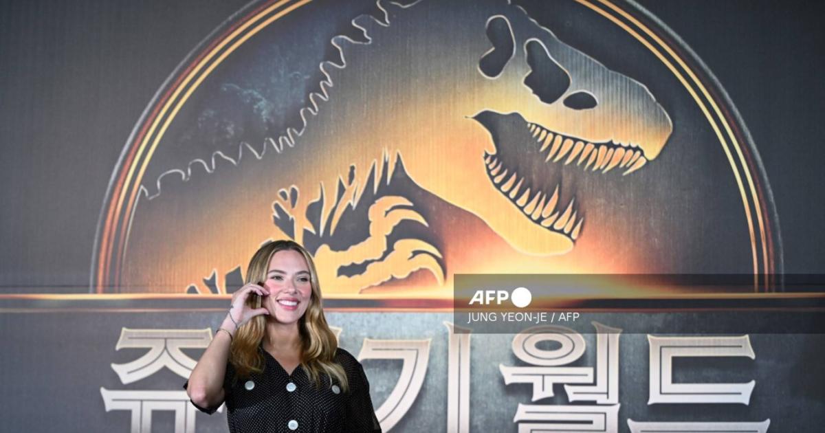 'Jurassic World' arrasa en su estreno en taquilla con 318,3 millones de dólares